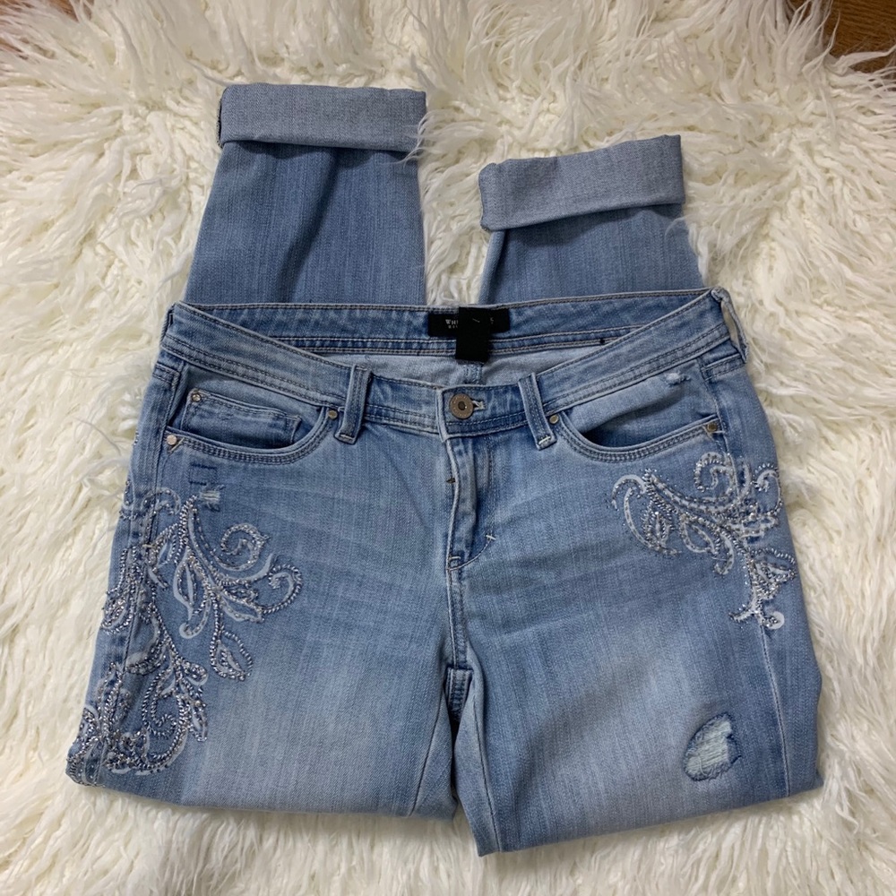 White House black market distressed jeans sz 2